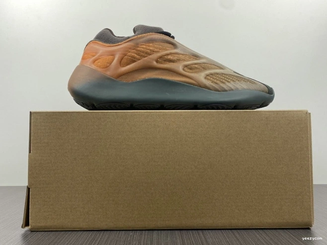 V3 Boost 700 Adidas Yeezy Copfade GY4109 0713